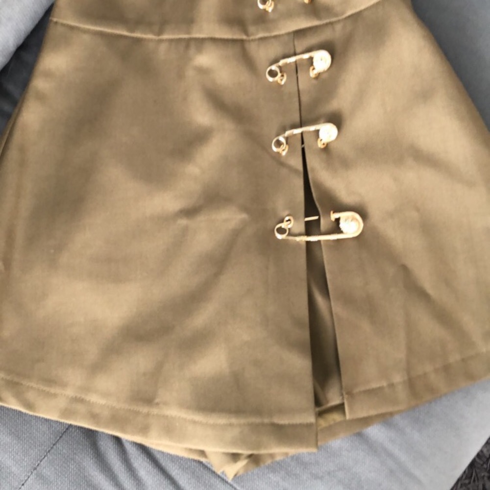 Brand new short